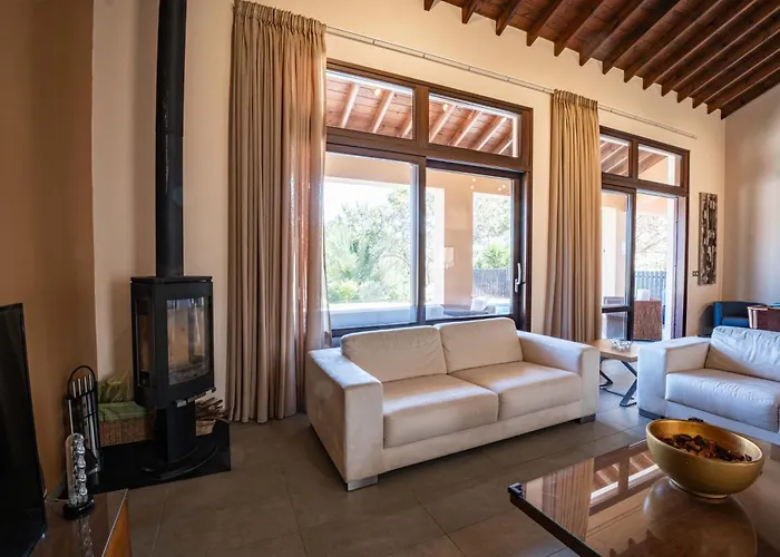 Pine And Olive Seahouse