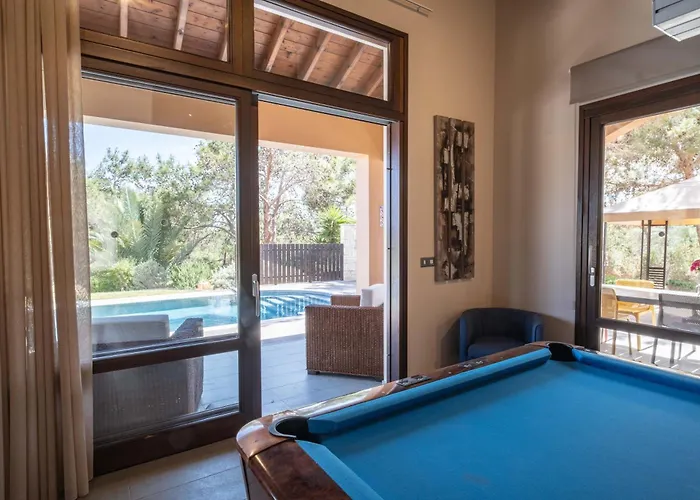 Villa Pine And Olive Seahouse *