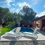 Pine And Olive Seahouse נאו חוריו