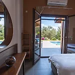 Pine And Olive Seahouse *