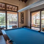 Pine And Olive Seahouse Villa