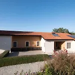 Pine And Olive Seahouse נאו חוריו