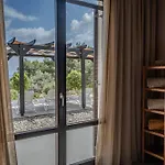 Pine And Olive Seahouse וילה