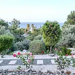 וילה Pine And Olive Seahouse