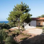 Pine And Olive Seahouse *