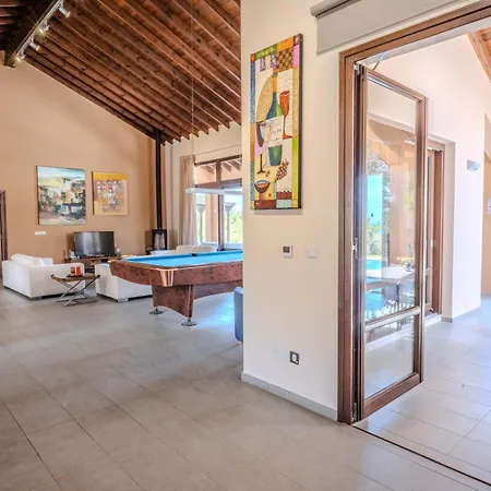 וילה Pine And Olive Seahouse *