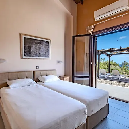 Pine And Olive Seahouse * Neo Chorio