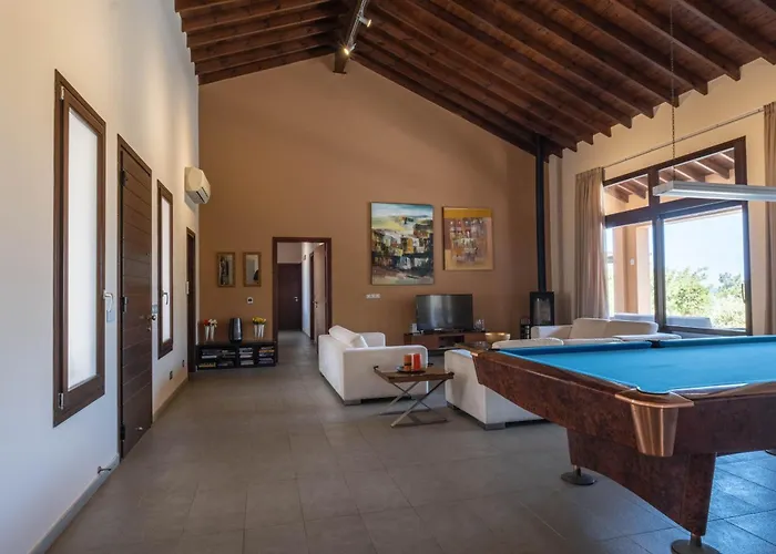 Pine And Olive Seahouse *