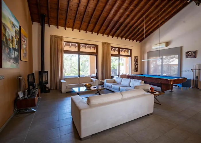 Vila Pine And Olive Seahouse