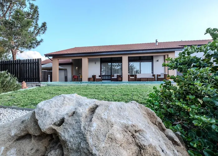 Vila Pine And Olive Seahouse *